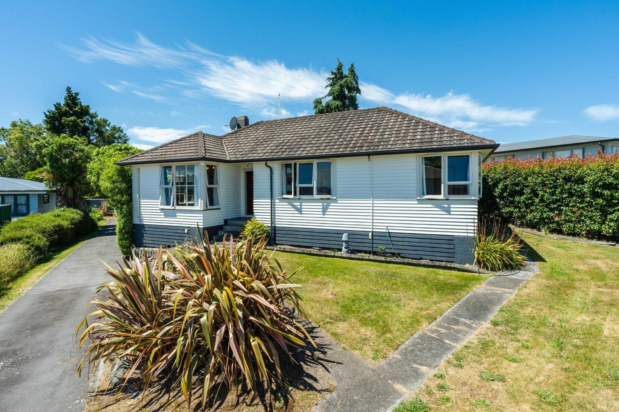 Villa Town Gem Lago Lago Taupo Exterior foto